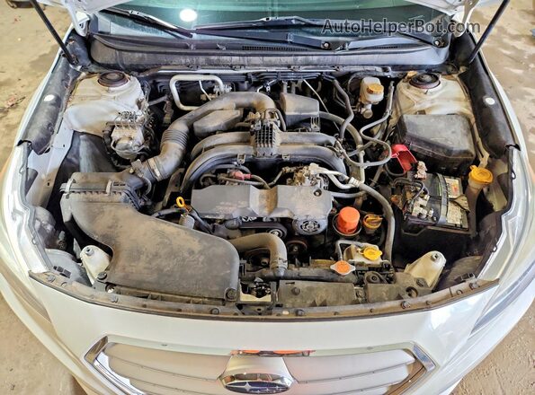 4S3BNAD61H3042220 2017 SUBARU LEGACY White Vista interior trasera