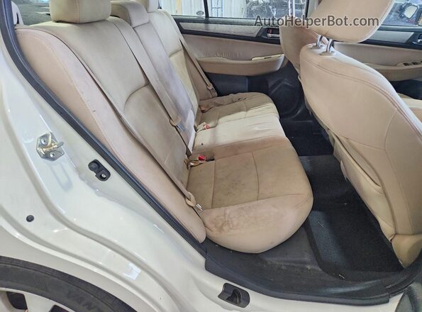4S3BNAF60G3030135 2016 SUBARU LEGACY White Հետևի նստատեղերի տեսք