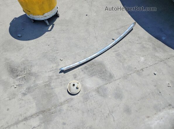 4S3BNAF61K3011425 2019 SUBARU LEGACY White Widok komory silnika