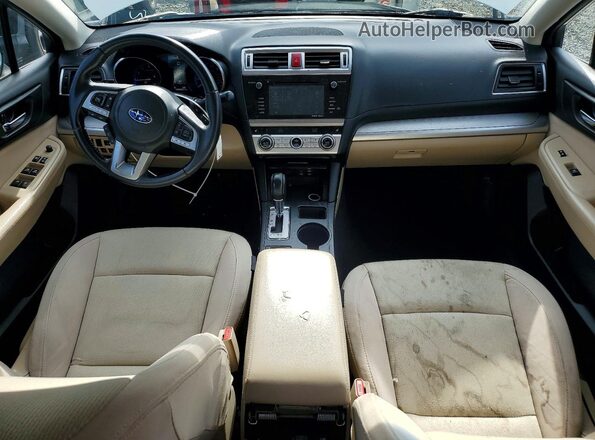4S3BNAF68H3022768 2017 SUBARU LEGACY Белый Вид панели приборов