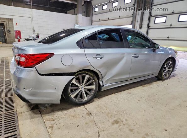 4S3BNAN62K3013105 2019 SUBARU LEGACY Silver Trasero derecho