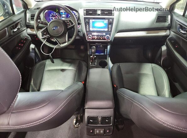 4S3BNAN62K3013105 2019 SUBARU LEGACY Silver Vista del salpicadero