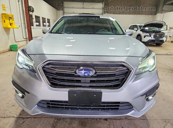 4S3BNAN62K3013105 2019 SUBARU LEGACY Silver Vista frontal