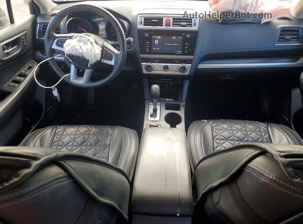 4S3BNAN63H3023148 2017 SUBARU LEGACY Silver Vista del salpicadero