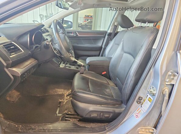 4S3BNAN65J3045304 2018 SUBARU LEGACY Silver წინა სალონის ხედი