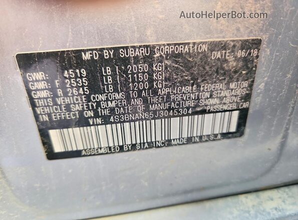 4S3BNAN65J3045304 2018 SUBARU LEGACY Silver ძრავის განყოფილების ხედი