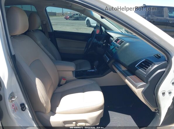4S3BNAN68G3030580 2016 SUBARU LEGACY Белый Вид салона спереди