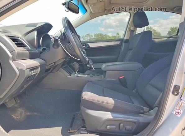 4S3BNBD66G3016751 2016 SUBARU LEGACY Silver Սալոնի դիմացի տեսք