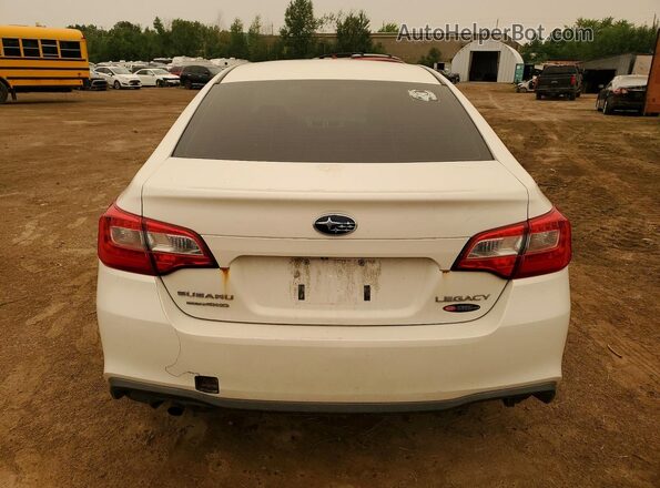 4S3BNDA60J3043032 2018 SUBARU LEGACY White Widok z tyłu