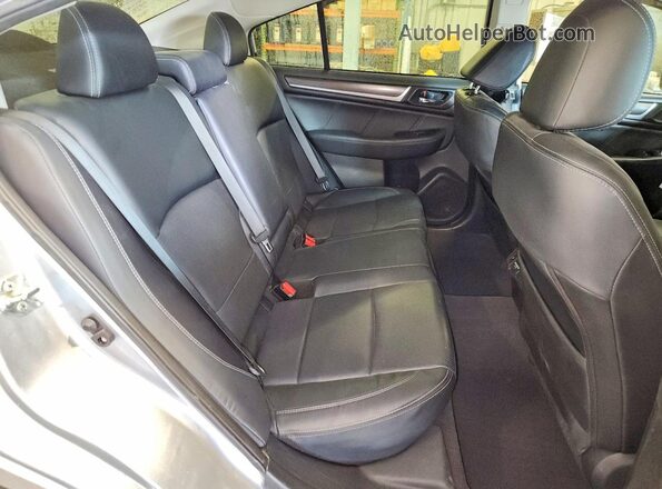 4S3BNEN69J3044891 2018 SUBARU LEGACY Silver Հետևի նստատեղերի տեսք