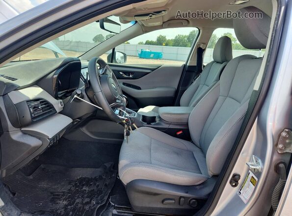 4S3BWAC66N3011393 2022 SUBARU LEGACY Серебряный Вид салона спереди