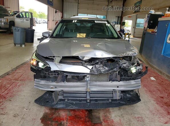 4S3BWAC69S3004479 2025 SUBARU LEGACY Silver Вид спереду