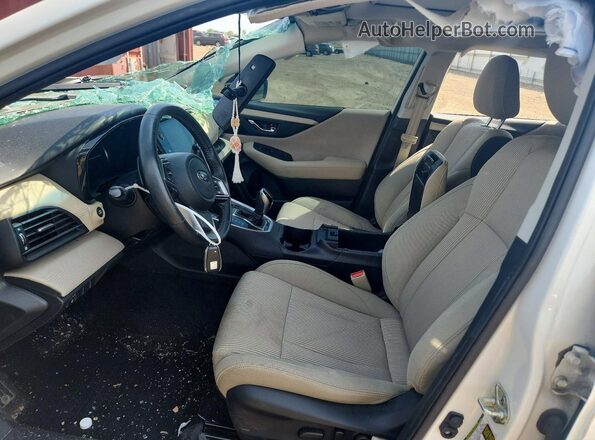 4S3BWAF67N3007168 2022 SUBARU LEGACY White Front interior view