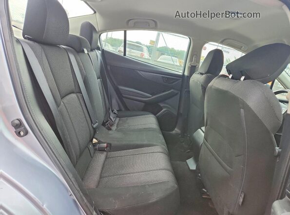 4S3GKAA61K3606801 2019 SUBARU IMPREZA Silver Widok tylnych siedzeń