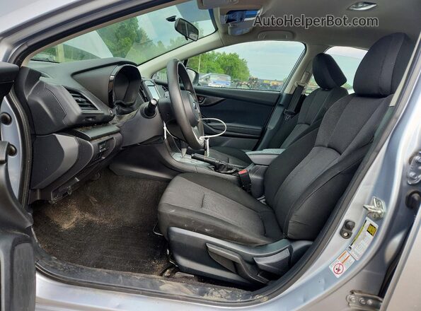 4S3GKAA61K3606801 2019 SUBARU IMPREZA Silver Widok wnętrza z przodu
