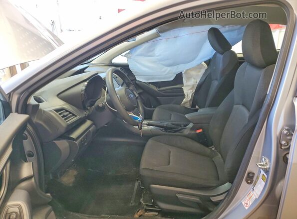 4S3GKAA65J3624006 2018 SUBARU IMPREZA Silver Vista interior delantera