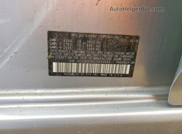 4S3GKAA65J3624006 2018 SUBARU IMPREZA Silver Vista del compartimento del motor