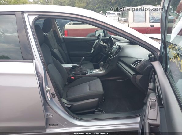 4S3GKAB65H3613323 2017 SUBARU IMPREZA Silver Front interior view