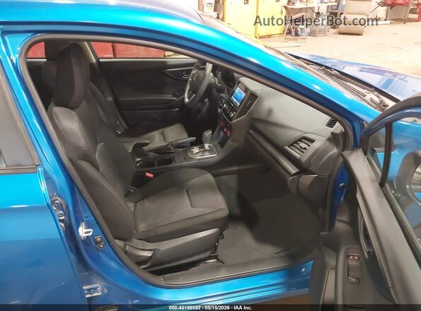 4S3GKAB65P3600957 2023 SUBARU IMPREZA Blue Front interior view