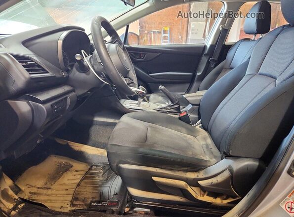 4S3GKAB66J3622795 2018 SUBARU IMPREZA Silver Vista interior delantera