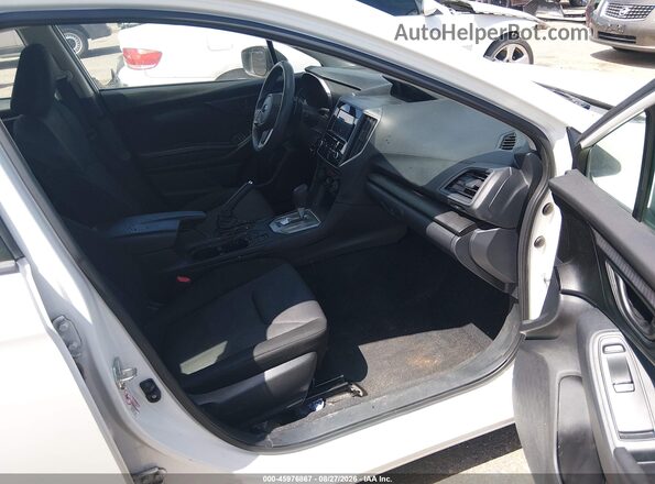 4S3GKAD69H3626315 2017 SUBARU IMPREZA White Widok wnętrza z przodu