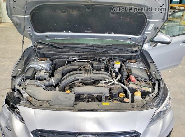4S3GKAM61J3605996 2018 SUBARU IMPREZA Gray უკანა სალონის ხედი