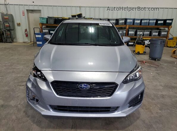 4S3GKAM61J3605996 2018 SUBARU IMPREZA Gray წინა ხედი