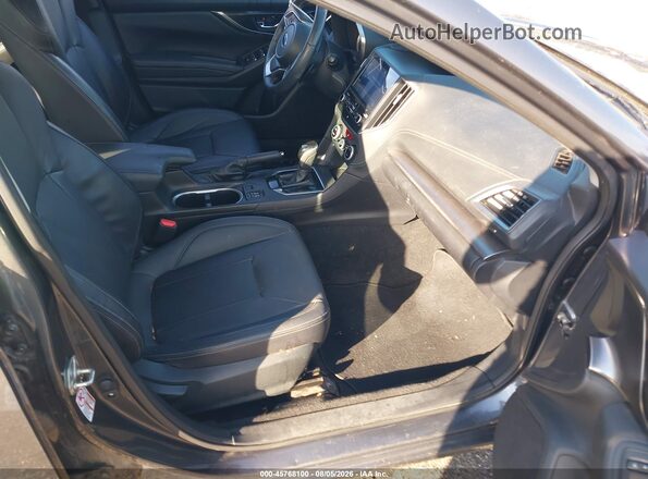 4S3GKAT68J3620674 2018 SUBARU IMPREZA Gray Front interior view