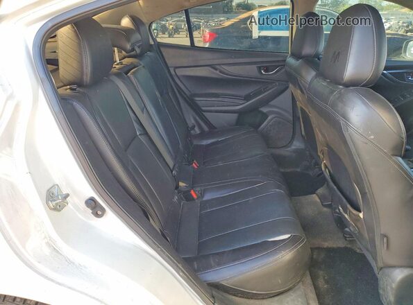 4S3GKAU60J3606279 2018 SUBARU IMPREZA White Widok tylnych siedzeń