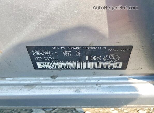 4S3GTAA69J3707113 2018 SUBARU IMPREZA Silver ძრავის განყოფილების ხედი