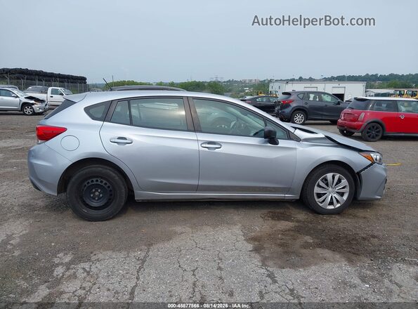4S3GTAB65K3721719 2019 SUBARU IMPREZA Серебряный Вид задней части салона