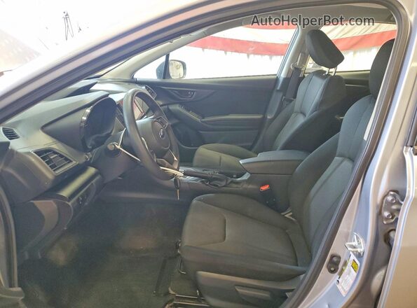 4S3GTAB67N3722293 2022 SUBARU IMPREZA Серебряный Вид салона спереди