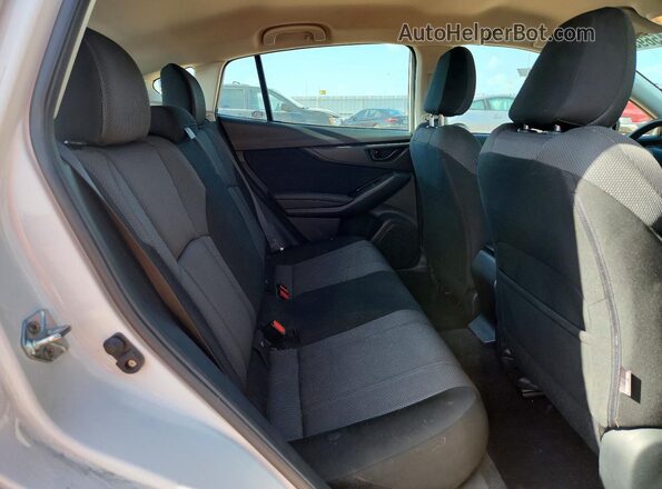 4S3GTAB68M3715352 2021 SUBARU IMPREZA White Widok tylnych siedzeń