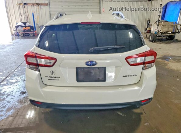 4S3GTAB69J3735993 2018 SUBARU IMPREZA White Вид ззаду