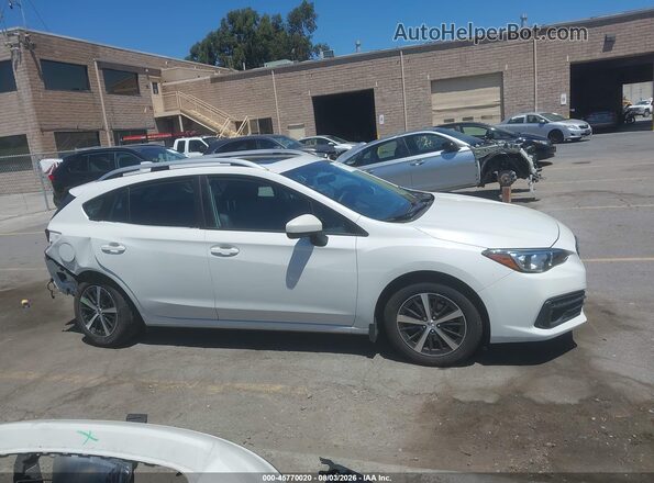 4S3GTAD60N3717062 2022 SUBARU IMPREZA White სალონის 360-გრადუსიანი ხედი