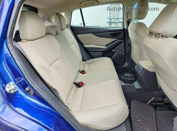 4S3GTAD62J3702170 2018 SUBARU IMPREZA Blue Widok wnętrza z tyłu