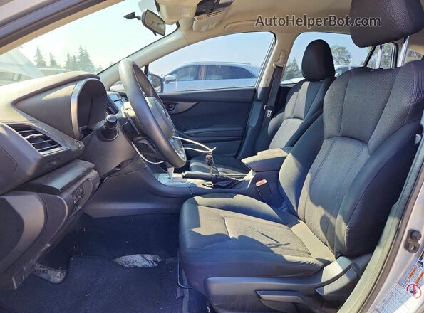 4S3GTAD62J3743303 2018 SUBARU IMPREZA Silver Սալոնի դիմացի տեսք