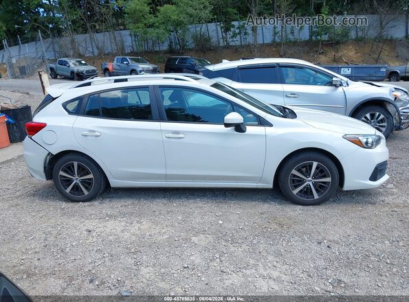 4S3GTAD66N3706888 2022 SUBARU IMPREZA White Вид задньої частини салону