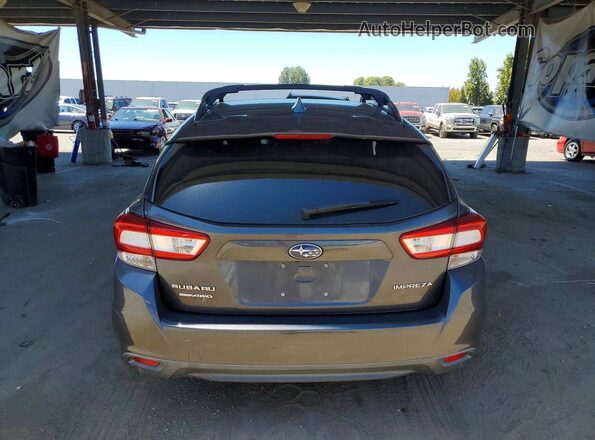 4S3GTAD67J3700835 2018 SUBARU IMPREZA Gray Vista trasera