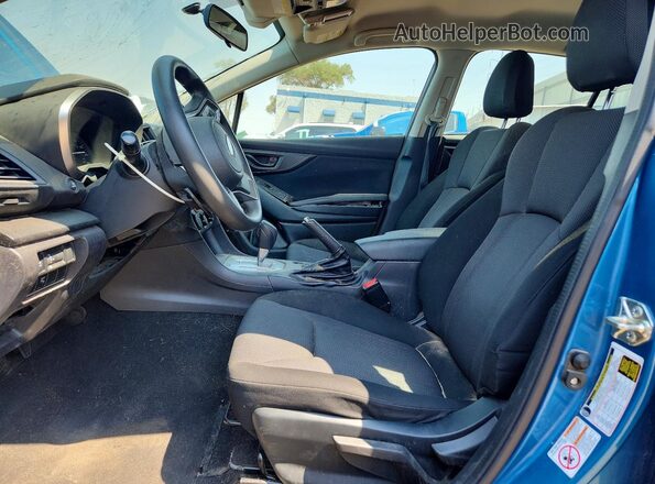 4S3GTAD67K3722321 2019 SUBARU IMPREZA Blue Front interior view