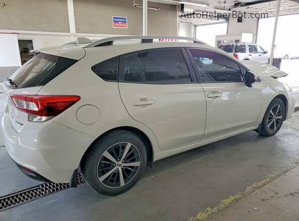 4S3GTAD67K3755013 2019 SUBARU IMPREZA White Հետևի աջ