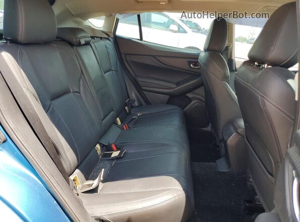 4S3GTAT63H3706854 2017 SUBARU IMPREZA Blue Rear interior view