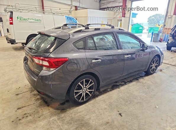 4S3GTAT67J3723548 2018 SUBARU IMPREZA Серый Задняя правая четверть