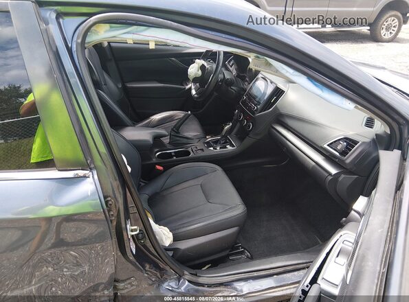 4S3GTAT69H3706485 2017 SUBARU IMPREZA Gray Вид салону спереду
