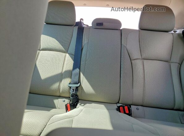 4S3GTAV64P3717261 2023 SUBARU IMPREZA Red Vista de los asientos traseros