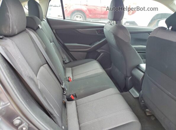 4S3GTAV65N3725558 2022 SUBARU IMPREZA Gray Vista de los asientos traseros