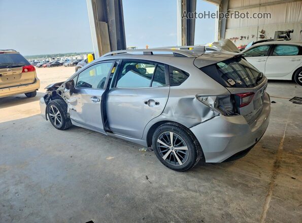 4S3GTAV67L3720987 2020 SUBARU IMPREZA Silver Rear left