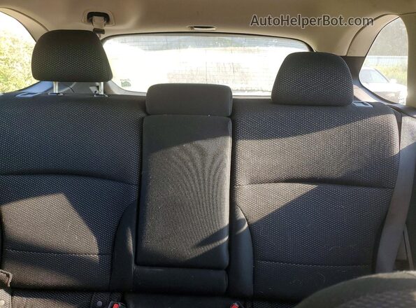 4S4BSAAC6H3275069 2017 SUBARU OUTBACK Silver უკანა სავარძლების ხედი