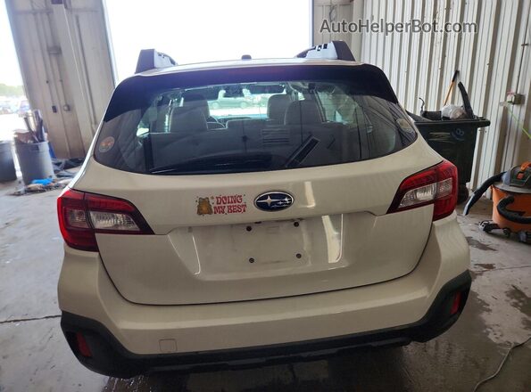 4S4BSABC4K3340913 2019 SUBARU OUTBACK White Widok z tyłu