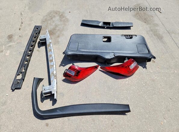 4S4BSABCXK3266817 2019 SUBARU OUTBACK Silver Vista de la etiqueta del VIN